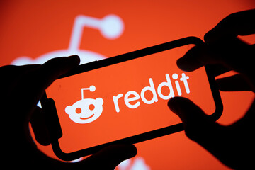 How to Post and Save GIFs on Reddit