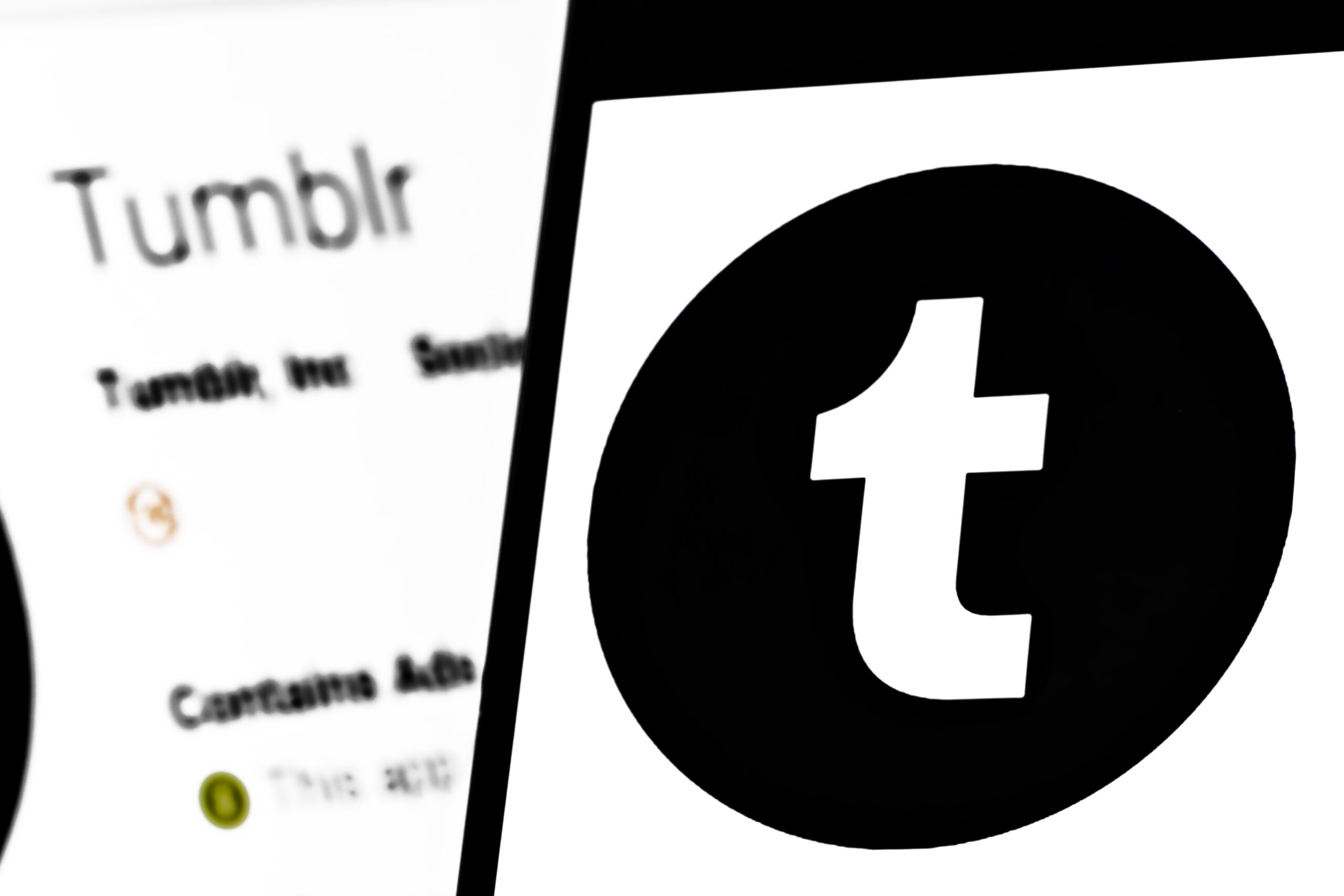 tumblr logo white