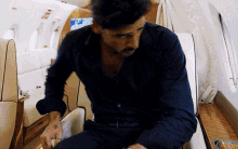 365 Days Don Massimo Torricelli Taking Plane Anxious GIF