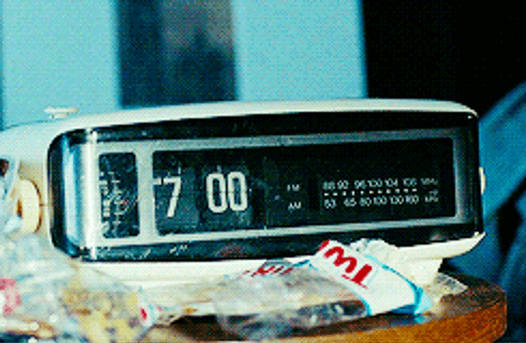 500 Days Of Summer Grouchy Tom Hansen GIF