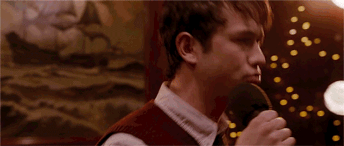 500 Days Of Summer Joseph Gordon Levitt Singing GIF
