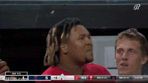 A Baseball Game Is Being Played Between The Chicago Cubs And The San Francisco Giants GIF