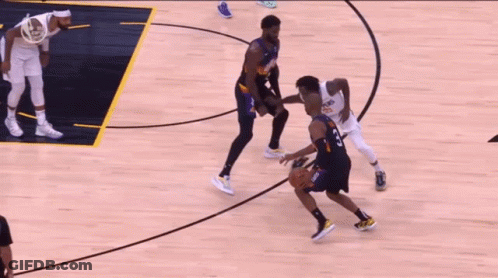 A Basketball Game Is Being Played Between The Phoenix Suns And The La Clippers GIF