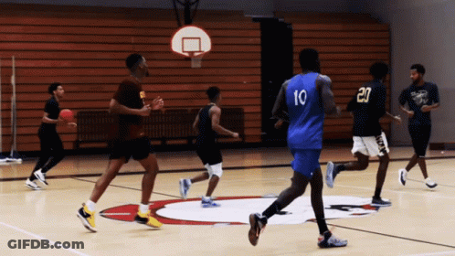 A Basketball Player With The Number 10 On His Back GIF