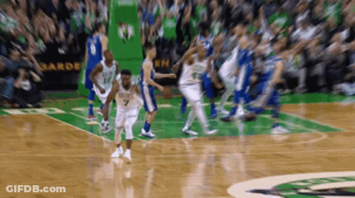A Blurred Image Of A Basketball Game With The Word Barde On The Bottom GIF