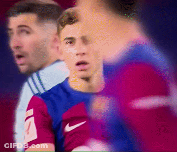 A Blurry Picture Of A Soccer Player Wearing A Nike Jersey GIF