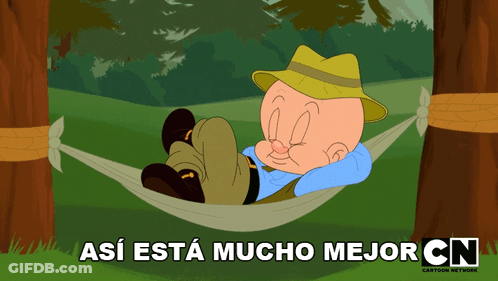 A Cartoon Of Looney Tunes Laying In A Hammock With The Words " Así Esta Mucho Mejor Cn " Above Him GIF