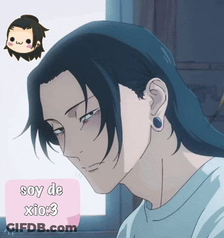 A Close Up Of A Person 'S Face Next To A Sign That Says Soy De Xio : 3 GIF