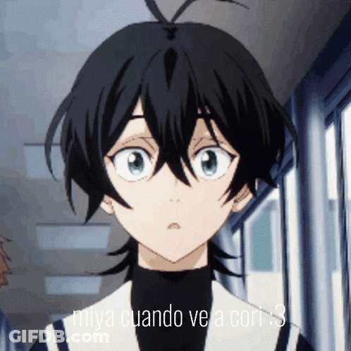 A Close Up Of A Person 'S Face With A Caption That Says Miya Cuando Ve A Cori GIF
