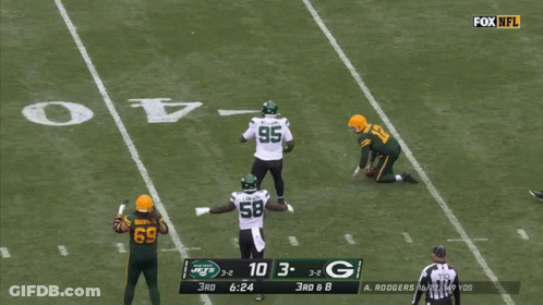A Football Game Between The Green Bay Packers And The New York Jets Is Being Shown On Fox NFL GIF