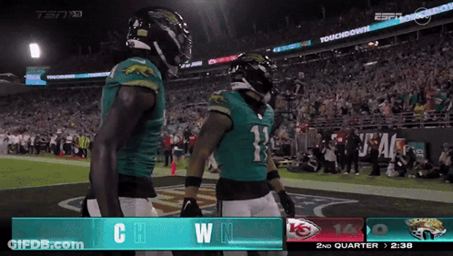 A Football Game Is Being Played Between The Jaguars And Chiefs GIF
