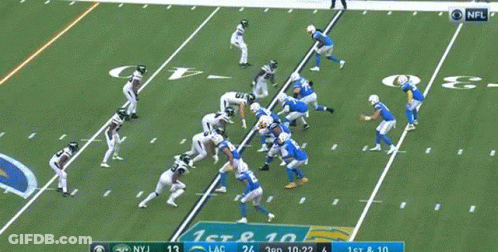 A Football Game Is Being Played Between The Ny Jets And The Lacs GIF