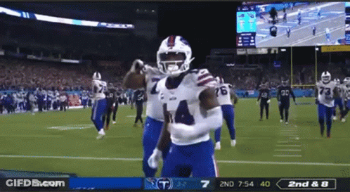 A Football Game Is Being Played On Espn And The Score Is 7 To 7 GIF