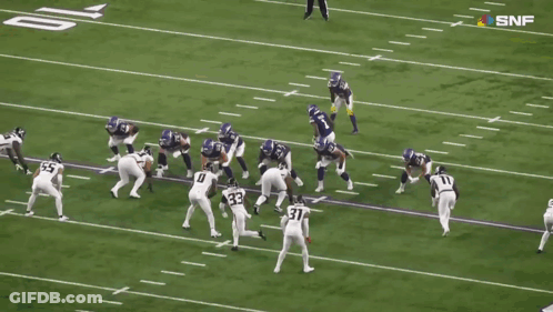 A Football Player With The Number 143 On Their Jersey GIF