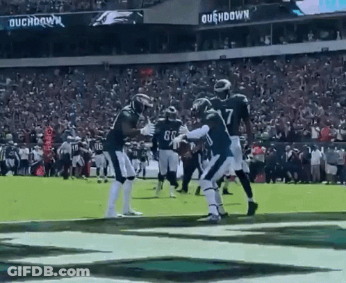 A Football Player With The Number 17 On His Back GIF