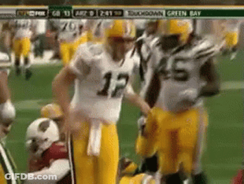 A Football Player With The Number 17 On His Shirt GIF