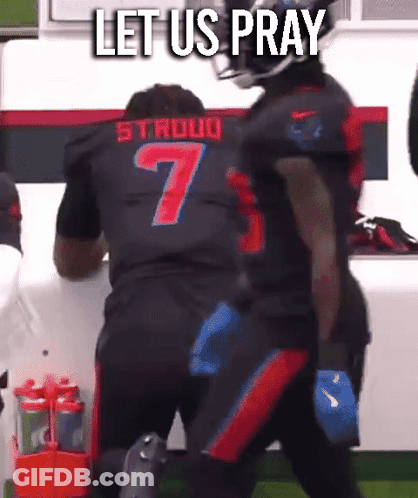 A Football Player With The Number 7 On His Back GIF