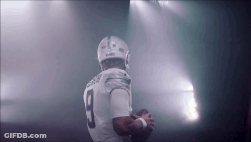 A Football Player With The Number 9 On His Shirt GIF