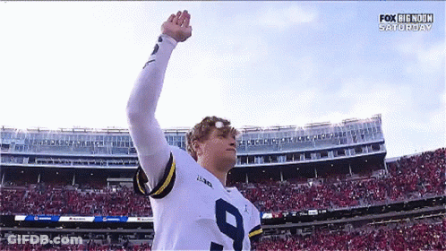 A Football Player With The Number 9 On His Shirt GIF