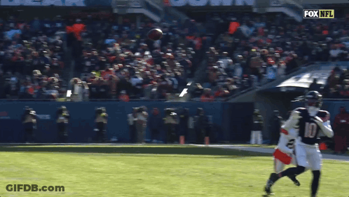 A Fox Nfl Broadcast Of A Football Game Between The Bears And Cleveland Browns GIF