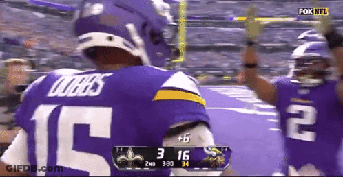 A Fox Nfl Broadcast Of A Football Game Between The Minnesota Vikings And New Orleans Saints GIF