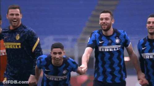 A Group Of Soccer Players Wearing Irelli Jerseys GIF