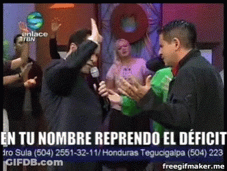 A Man Holding A Microphone With The Words En Tu Nombre Reprendo El Deficit In The Corner GIF