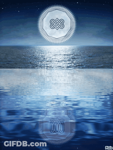 A Picture Of A Celtic Knot In The Middle Of The Ocean Taken By Pixiz GIF