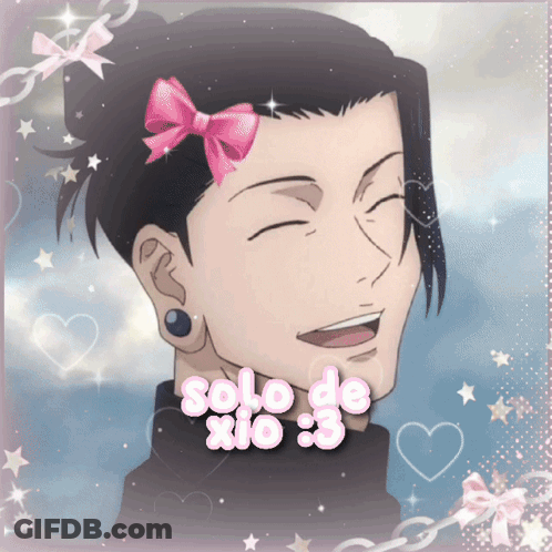 A Picture Of A Man With A Pink Bow On His Head And The Words Solo De Xio GIF