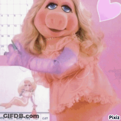 A Picture Of Miss Piggy With A Calendar In The Background GIF