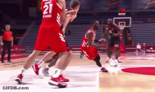 A Player With The Number 21 On Their Jersey GIF