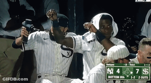 A Scoreboard Shows The Bottom 8Th Of The Game GIF
