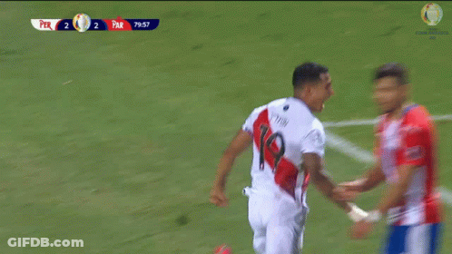 A Soccer Game Is Being Played Between Peru And Par And The Score Is 2 To 2 GIF