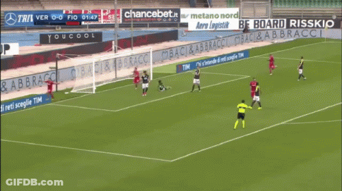 A Soccer Player Celebrates A Goal During A Match Between Ver And Fio GIF
