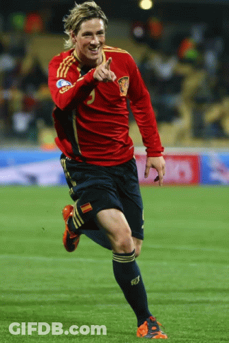A Soccer Player In A Red Jersey With The Number 5 On It GIF