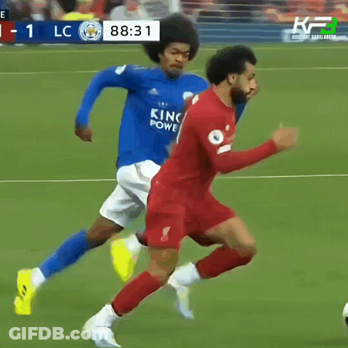 A Soccer Player In A Red Jersey With The Number 8 On The Back GIF