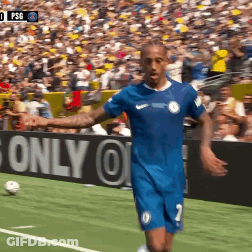 A Soccer Player Wearing A Blue Shirt With The Number 7 On It GIF