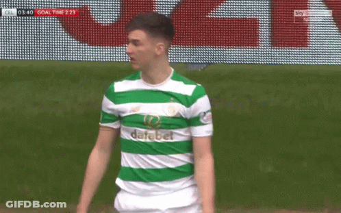 A Soccer Player Wearing A Green And White Jersey That Says Dafabet On It GIF