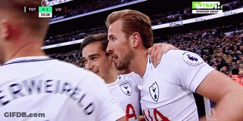 A Soccer Player Wearing A Jersey That Says Erweifeld On It GIF