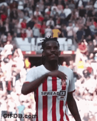 A Soccer Player Wearing A Red And White Striped Jersey That Says Spreadex Sports GIF