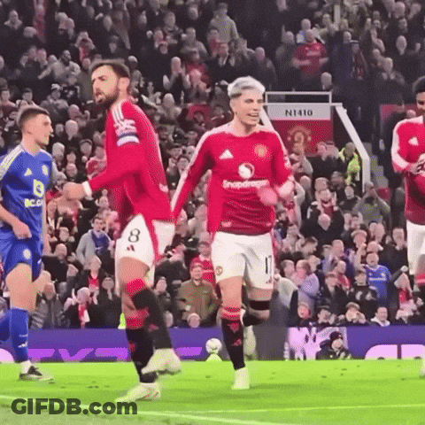 A Soccer Player Wearing A Red Jersey That Says Snapdragon On It GIF