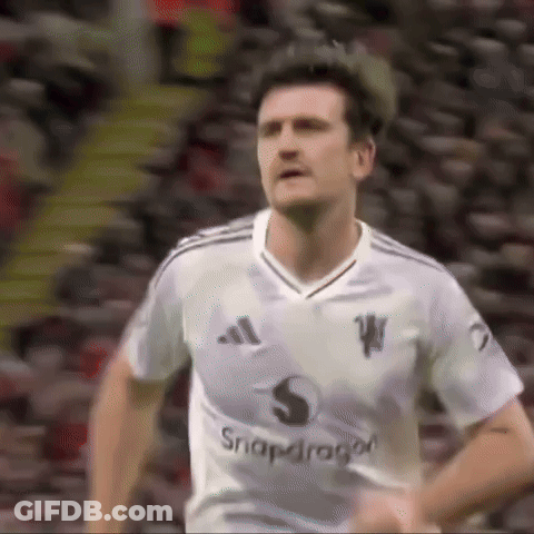 A Soccer Player Wearing A White Jersey With Snapdragon On The Front GIF