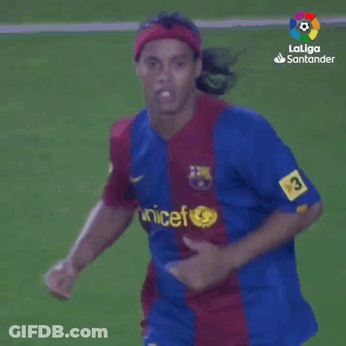 A Soccer Player With The Name Deco On His Shirt GIF