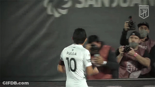 A Soccer Player With The Number 10 On The Back Of His Shirt GIF