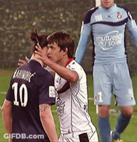 A Soccer Player With The Number 10 On The Back Of His Shirt GIF