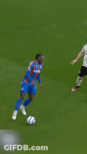A Soccer Player With The Number 10 On Their Jersey GIF