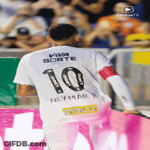 A Soccer Player With The Number 10 On Their Jersey GIF