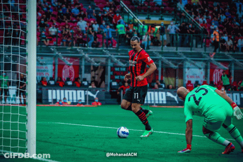 A Soccer Player With The Number 11 On His Shirt GIF