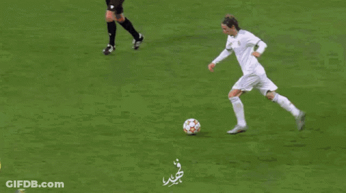 A Soccer Player With The Number 16 On His Shirt GIF
