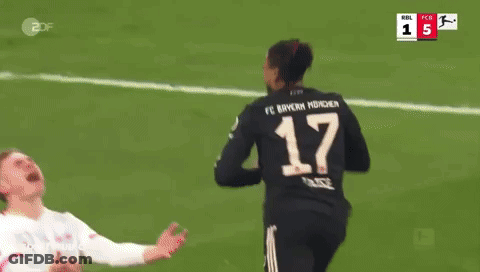 A Soccer Player With The Number 17 On The Back Of His Shirt GIF